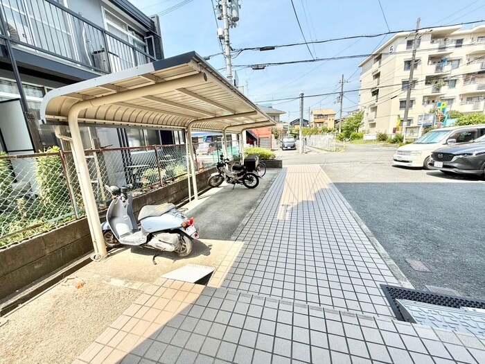 アメニティ東香里の物件外観写真