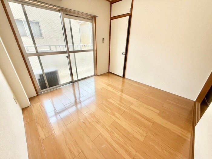 アメニティ東香里の物件内観写真