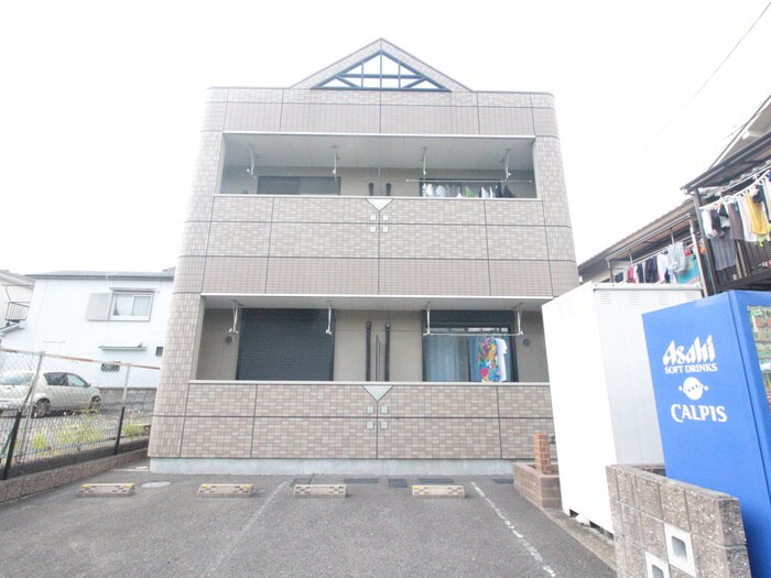 フィ－ルド　ビレッジの物件外観写真