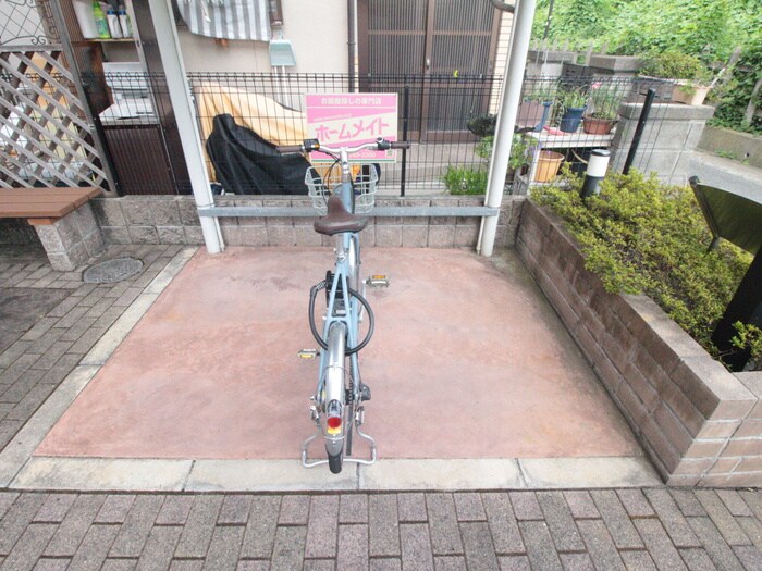 フィ－ルド　ビレッジの物件外観写真