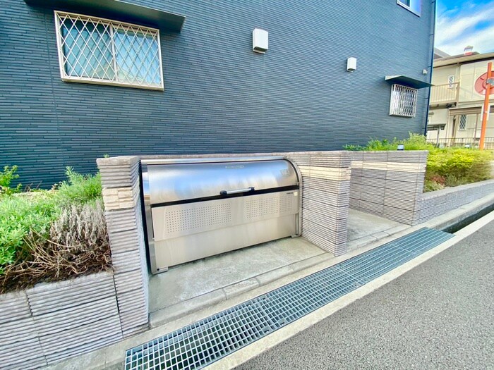 ベア　レジデンスの物件外観写真