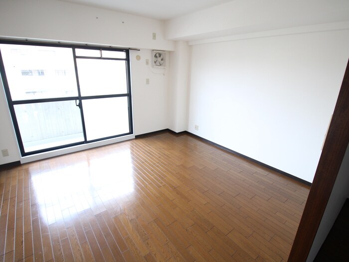 グランド・エム・ユ－の物件内観写真