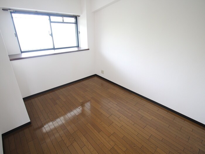 グランド・エム・ユ－の物件内観写真