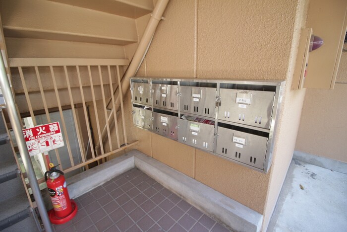 浜第１マンションの物件外観写真