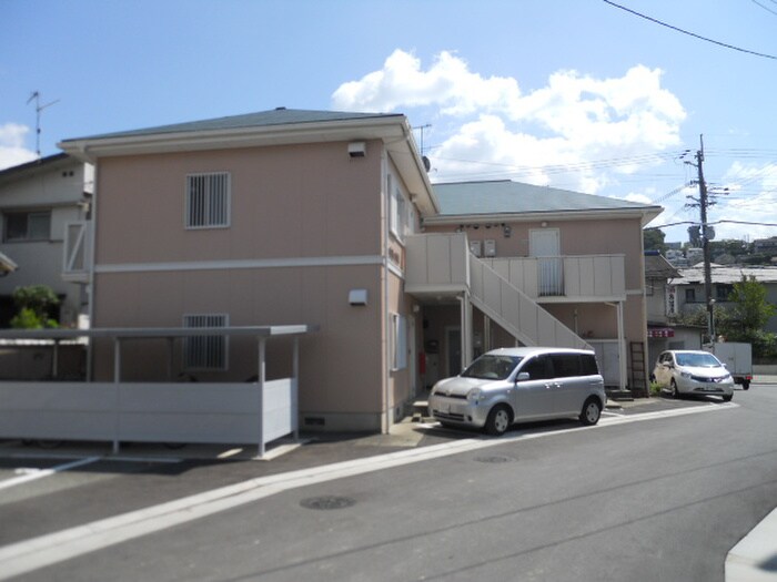 コ－ポ鼓滝Ａ棟Ｂ棟の物件外観写真