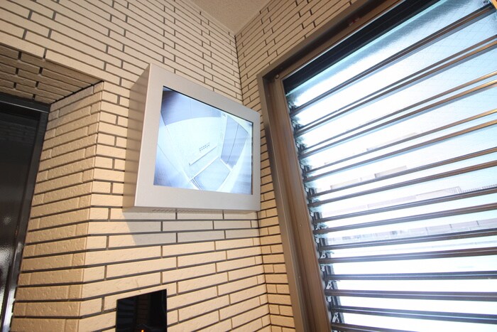 クローバー・メゾン服部の物件外観写真