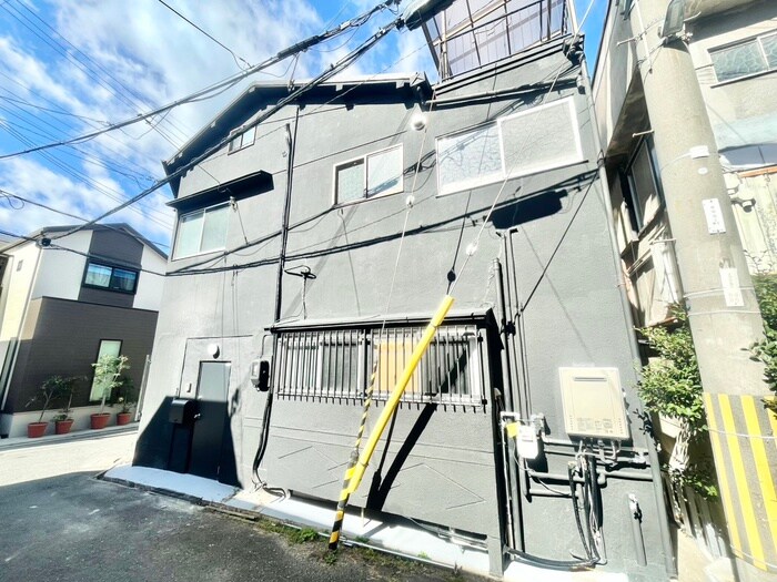 ＧＡＲＡＧＥ　ＨＯＵＳＥ　守口の物件外観写真