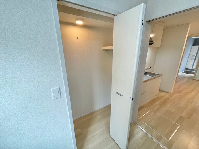 ヒールコート関守の物件内観写真