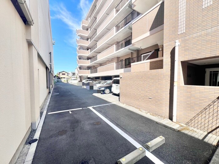 サザンコ－ト石津の物件外観写真