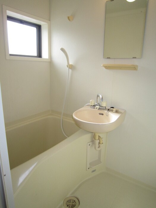 ラフィ－ネ吉井の物件内観写真