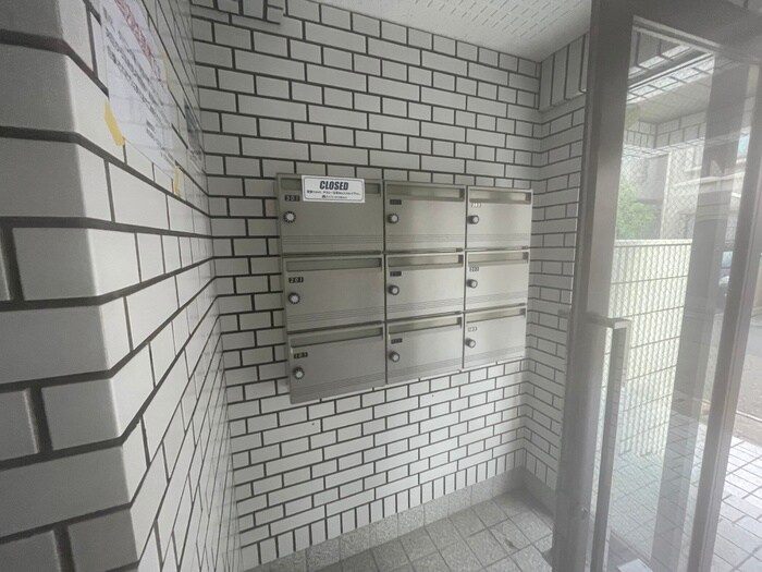 クリスタルパレスの物件外観写真