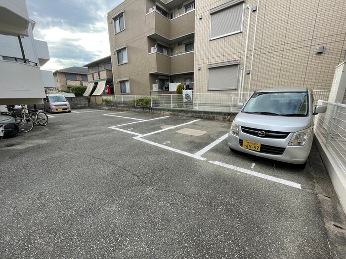 クリスタルパレスの物件外観写真