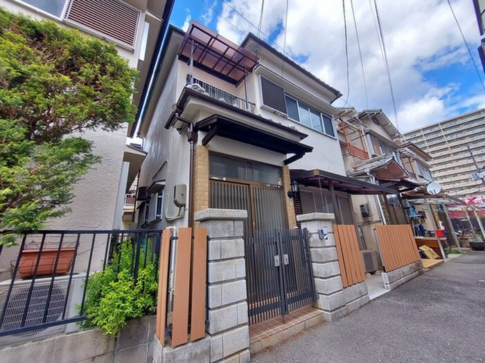 富田丘町テラスハウスの物件外観写真