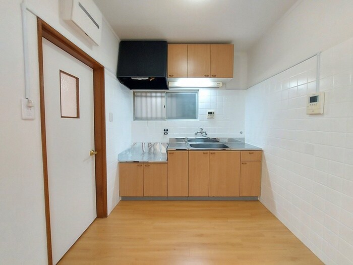 富田丘町テラスハウスの物件内観写真