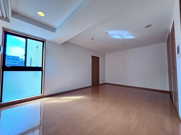 リ－ガル京都烏丸御池(503)の物件内観写真