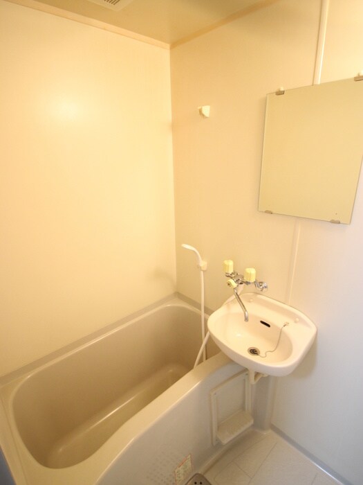 レジデンス川原の物件内観写真