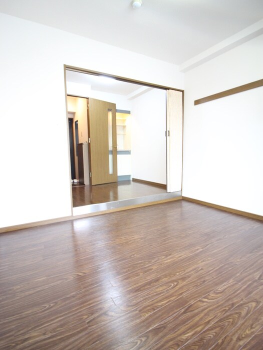 レジデンス川原の物件内観写真