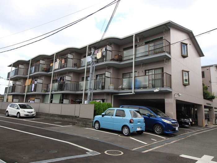 ウエストコートの物件外観写真