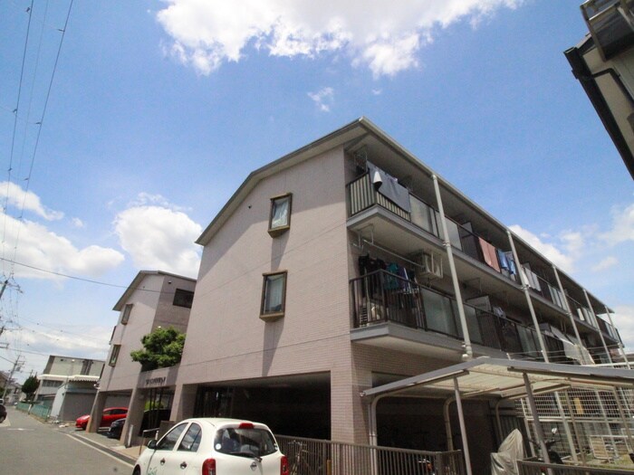 ウエストコートの物件外観写真