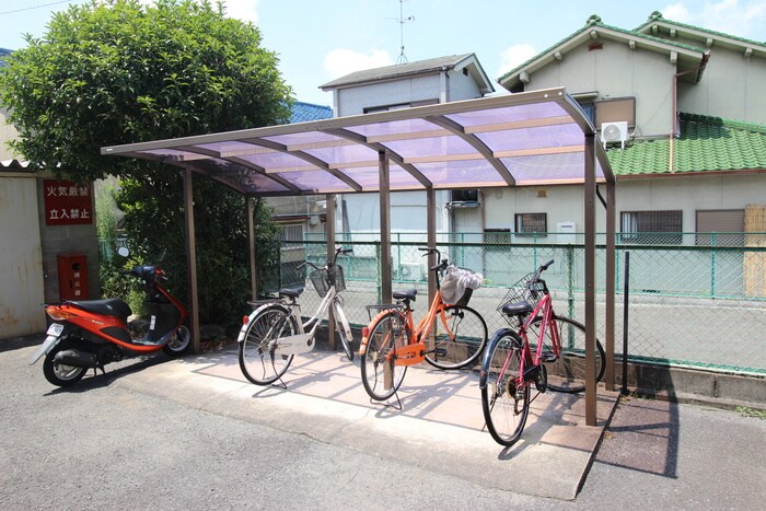 藪下ハイツの物件外観写真