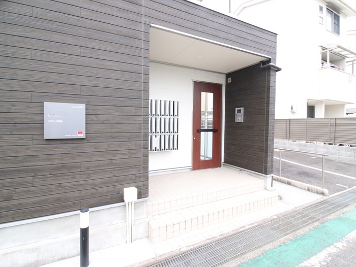 リブリ・芦原通の物件外観写真