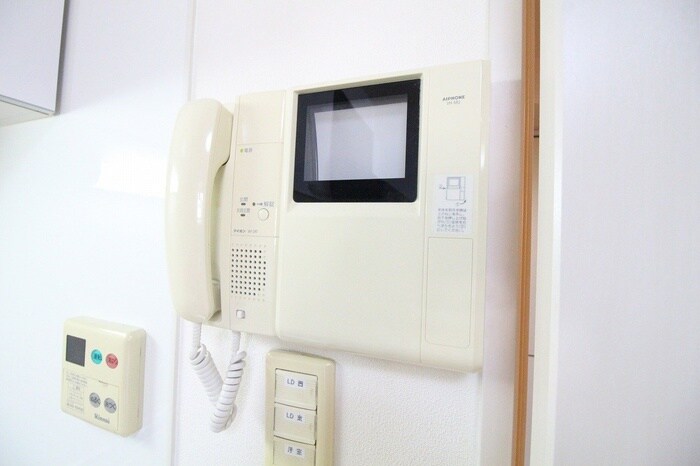 アネシスコ－ト門口の物件内観写真