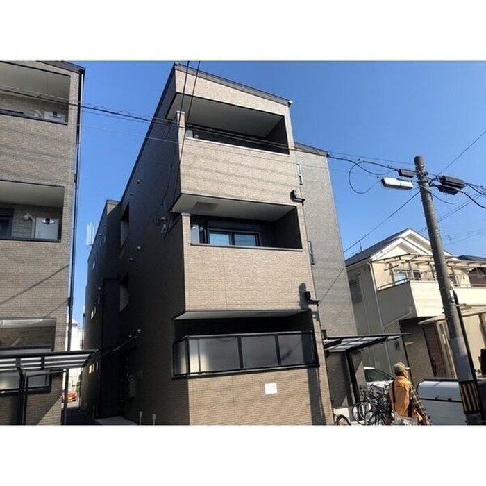 セレニティ池田A棟の物件外観写真