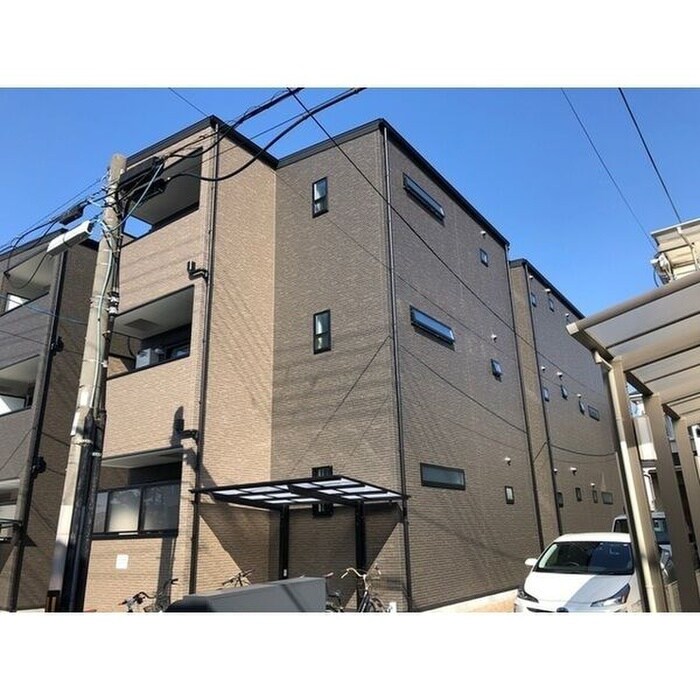 セレニティ池田A棟の物件外観写真