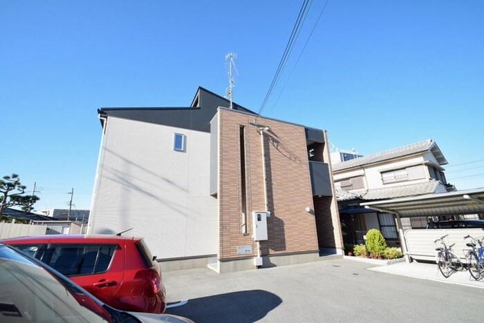 アバンツァートの物件外観写真