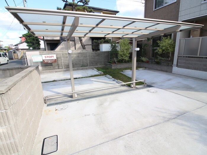 ミストラルコートの物件外観写真