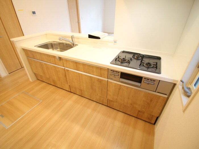 ミストラルコートの物件内観写真