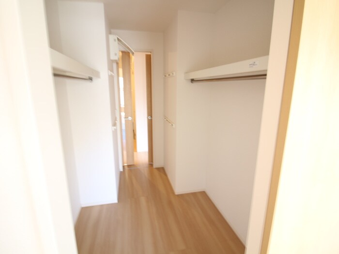 ミストラルコートの物件内観写真