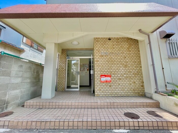 東海マンションの物件外観写真