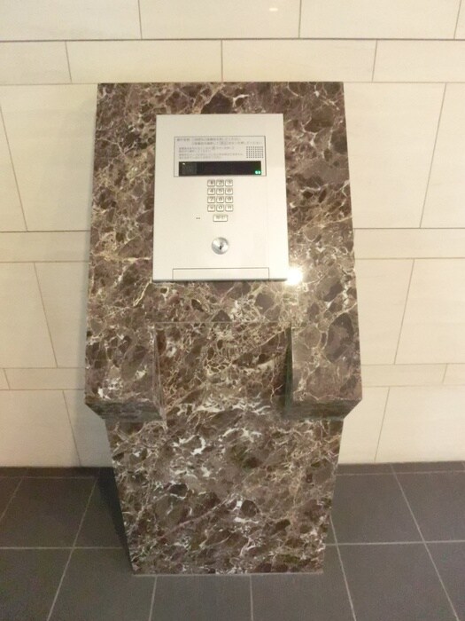 ﾌﾟﾚｻﾝｽ京都五条天使突抜(103)の物件外観写真