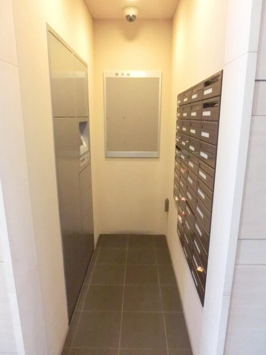 ﾌﾟﾚｻﾝｽ京都五条天使突抜(103)の物件外観写真