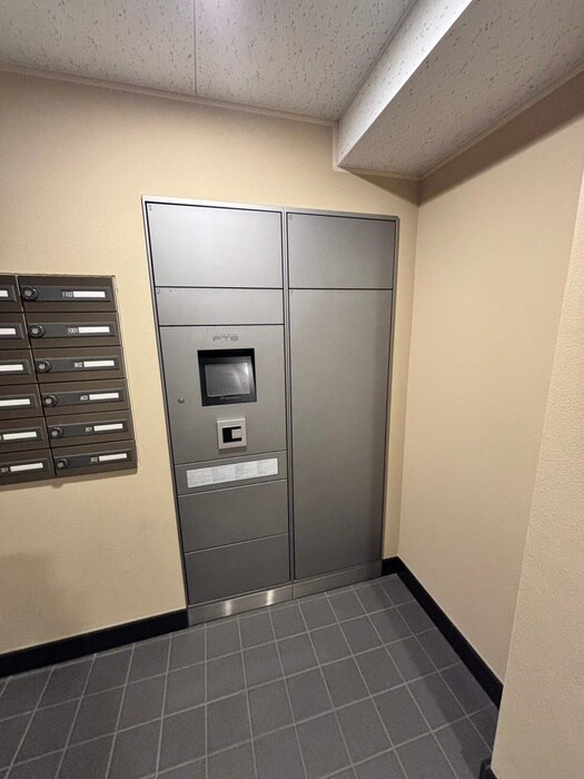 イーグルコート京都御所南(201)の物件外観写真