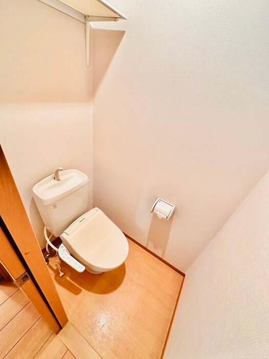 フラッツァ・カルムの物件内観写真