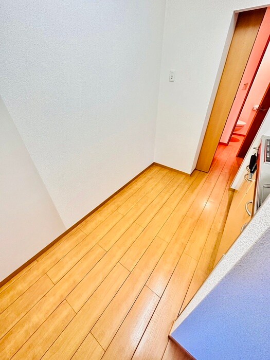 フラッツァ・カルムの物件内観写真