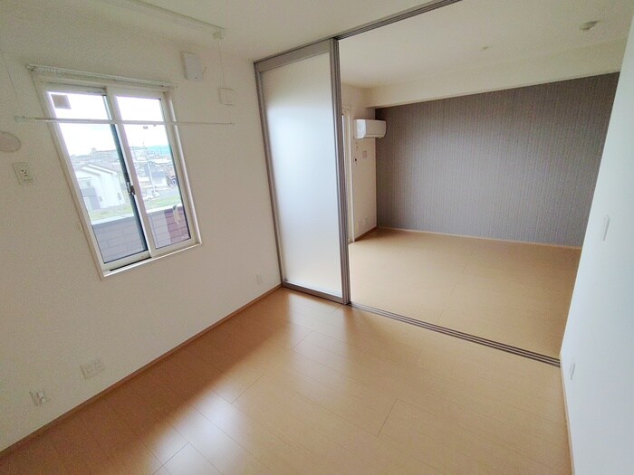 ﾌﾟﾗｰｼﾞｭsakigakeの物件内観写真