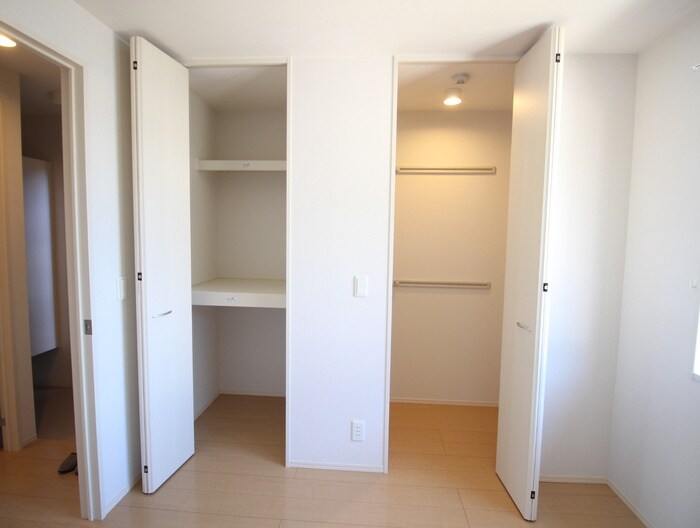 ﾌﾟﾗｰｼﾞｭsakigakeの物件内観写真