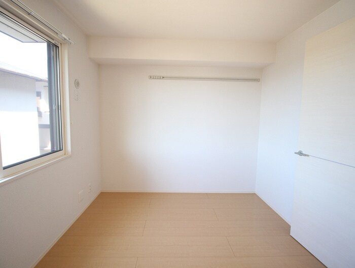 ﾌﾟﾗｰｼﾞｭsakigakeの物件内観写真