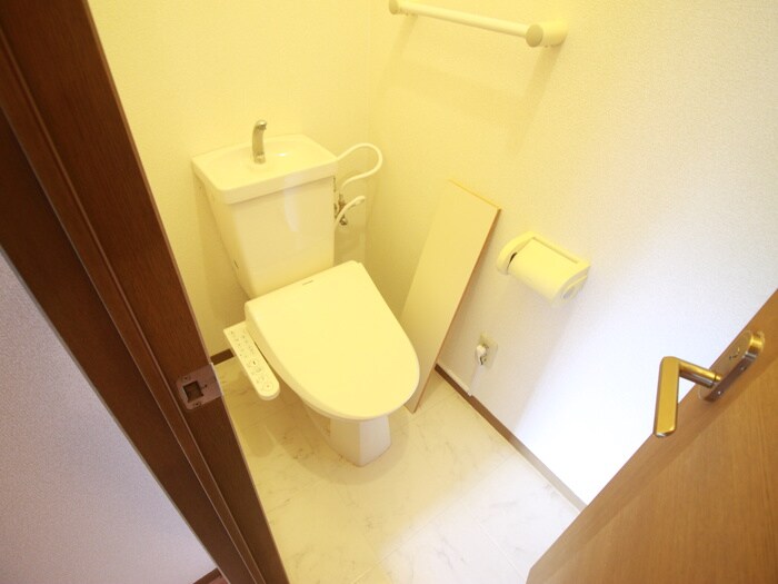 ハイカム－ル上桂の物件内観写真