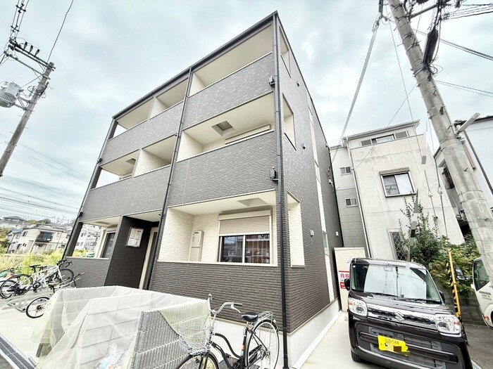 ジーメゾン枚方南中振の物件外観写真