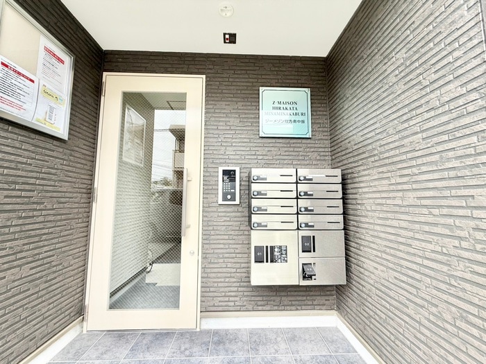 ジーメゾン枚方南中振の物件外観写真