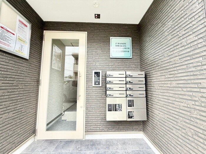 ジーメゾン枚方南中振の物件外観写真