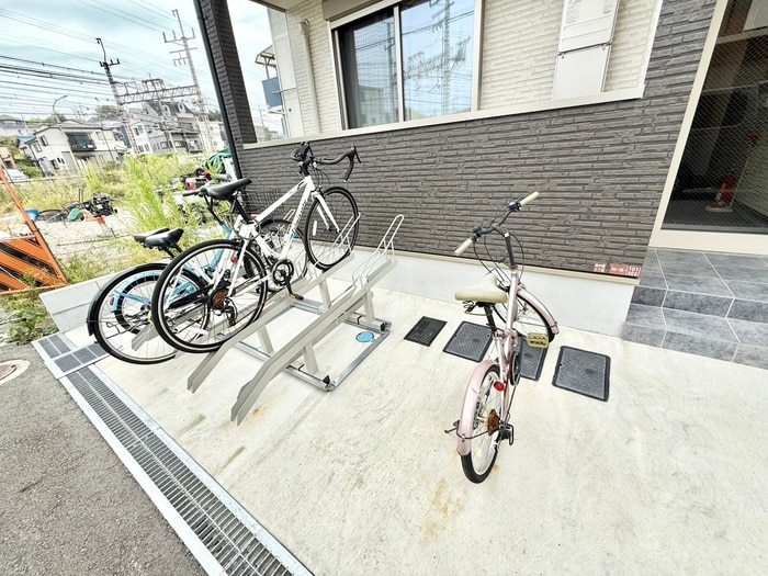 ジーメゾン枚方南中振の物件外観写真