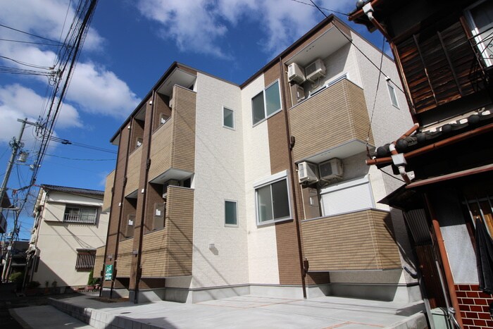 シャイニーサイドの物件外観写真