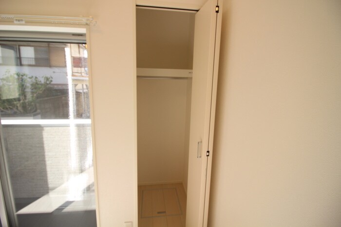 シャイニーサイドの物件内観写真