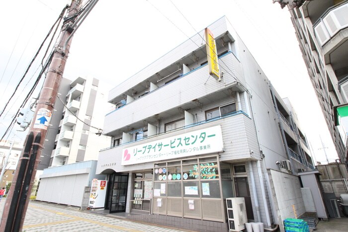 Parfait俊徳道の物件外観写真