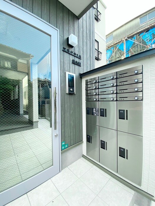 エルグランド津久野の物件外観写真